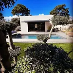 Piscine A 1km Proche Porto Vecchio 别墅 *
